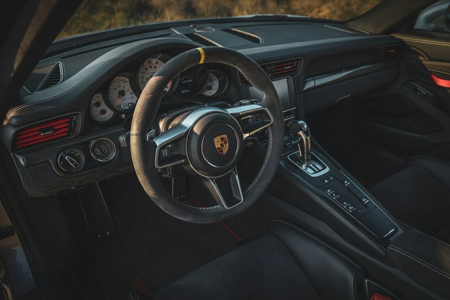 Manual vs Automatic: Which Cars Do Enthusiasts Actually Prefer?